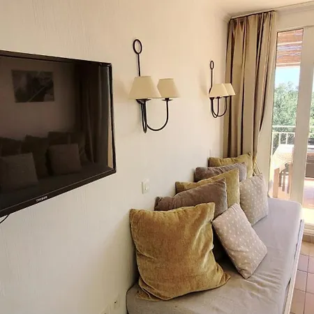 Rare Pearl With Pool And Beautiful Sea View *